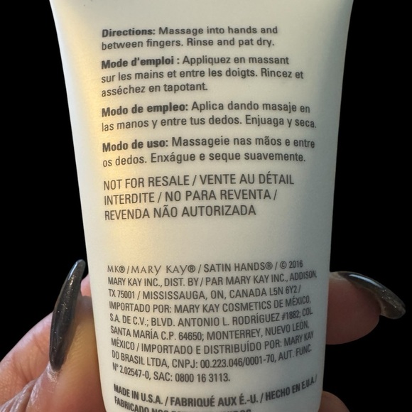 Mary Kay Satin Hand Trio Travel set - Picture 3 of 7